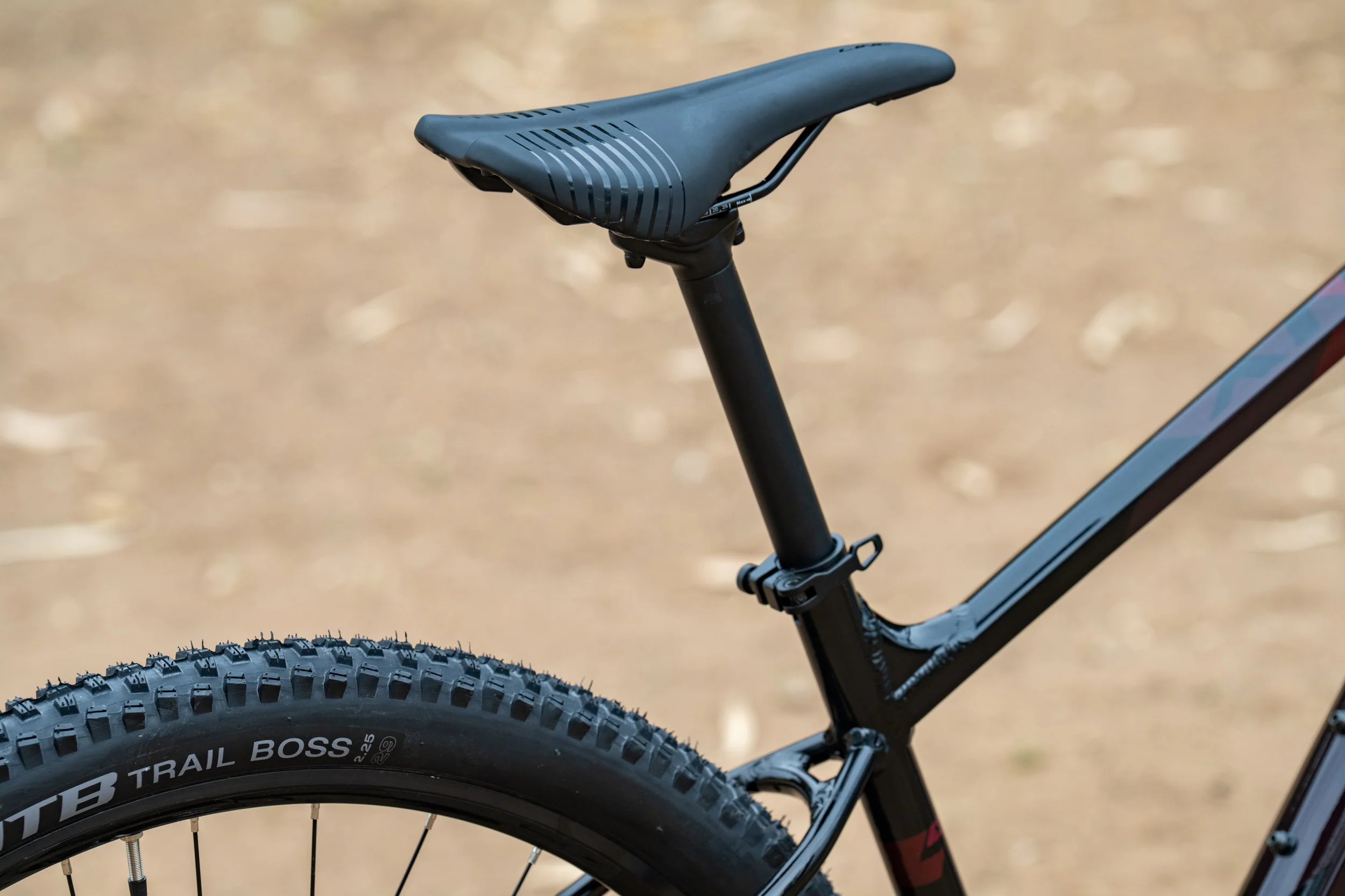 Polygon Xtrada 6 - Mountain Bike - Image 15